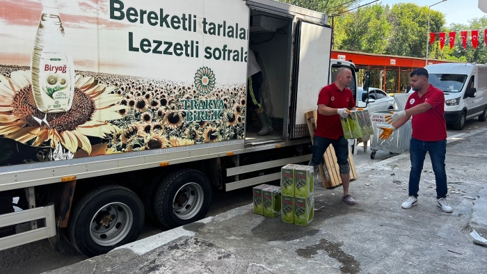 KIRKPINAR PEHLİVANLARIN YAĞLARI TRAKYA BİRLİKTEN: TAM 2 TON